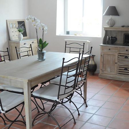 Chambres D'Hotes La Grange Au Bois Champagne-et-Fontaine ภายนอก รูปภาพ