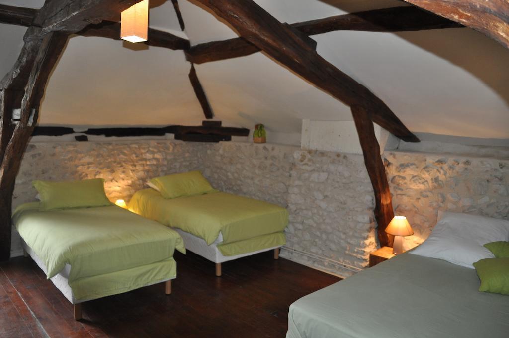 Chambres D'Hotes La Grange Au Bois Champagne-et-Fontaine ห้อง รูปภาพ
